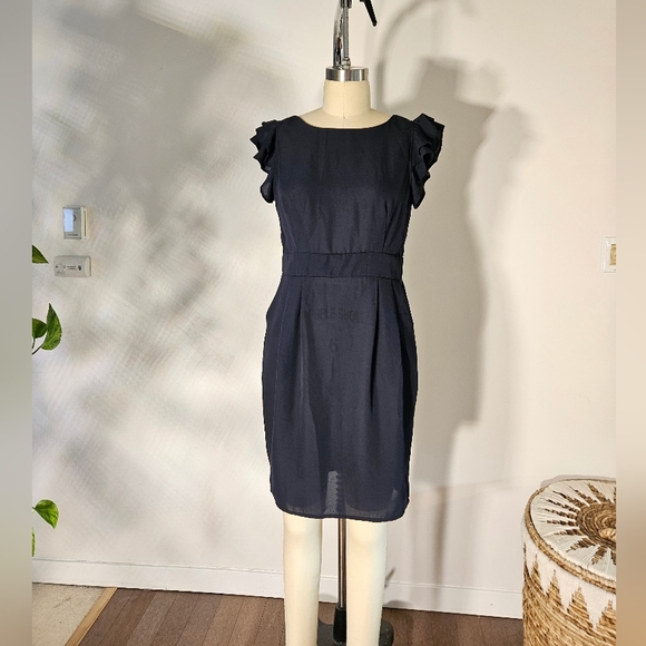 Simple black dress- M - Picture 1 of 3